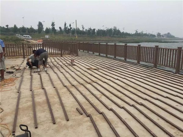 ���̰���